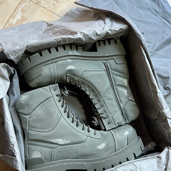 Balenciaga Men's Gray Combat Boots